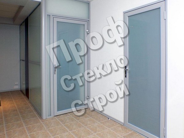 aluminievie-dveri-1
