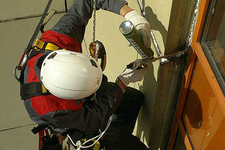 Качественная герметизация витражей